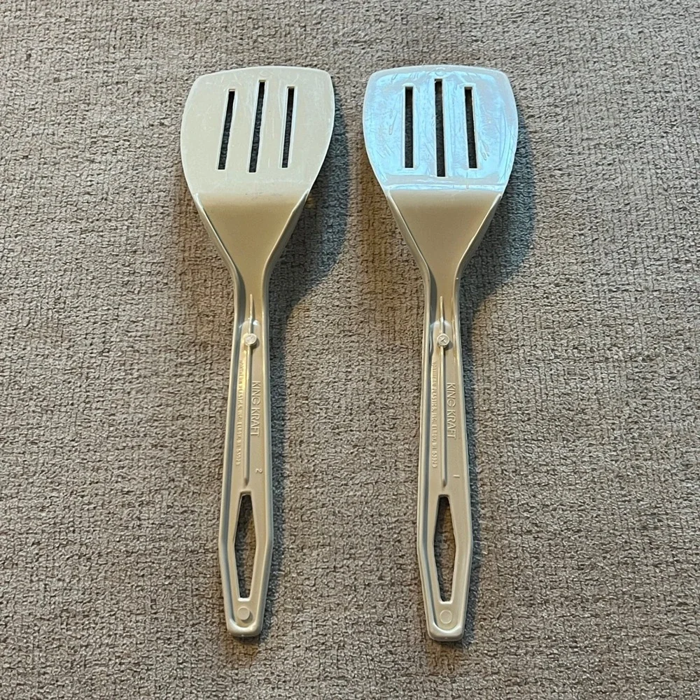 Vintage King Kraft Slotted Spatula Set of 2 Almond Plastic Kitchen Flippers USA